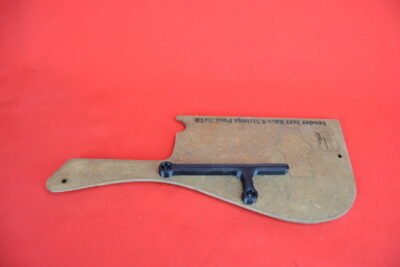 Thumb rest for Fender Jazz 4 post 2010 (M-7)