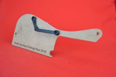 Thumb rest for Fender Jazz V post 2010 (M-3)