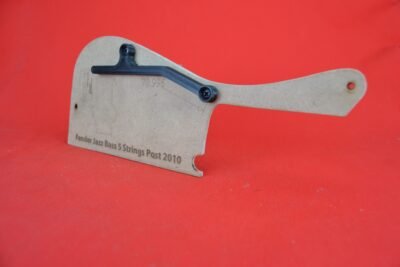 Thumb rest for Fender Jazz V post 2010 (M-4)