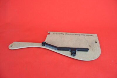 Thumb rest for Fender Jazz V post 2010 (M-4)
