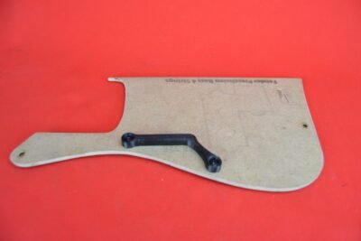 Thumb rest for Fender Precision 4 bass (M-9)