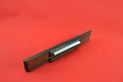 Classic guitar bridge-new version