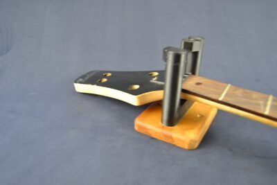 Guitar wall mount - Plastic/Wood model