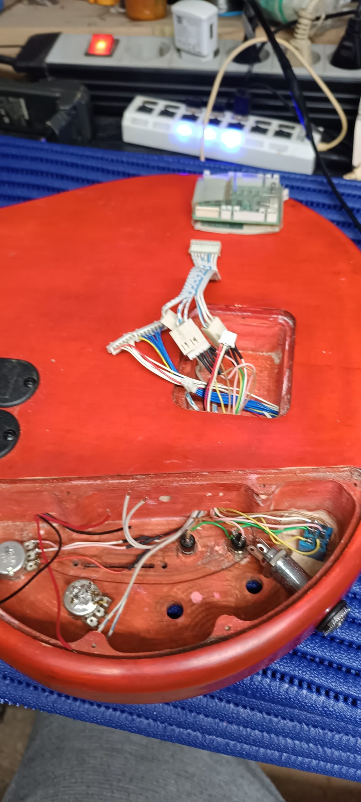 Stingray Bass Build – Custom Bass Guitar Project with Roland GK3 18 Component installation
