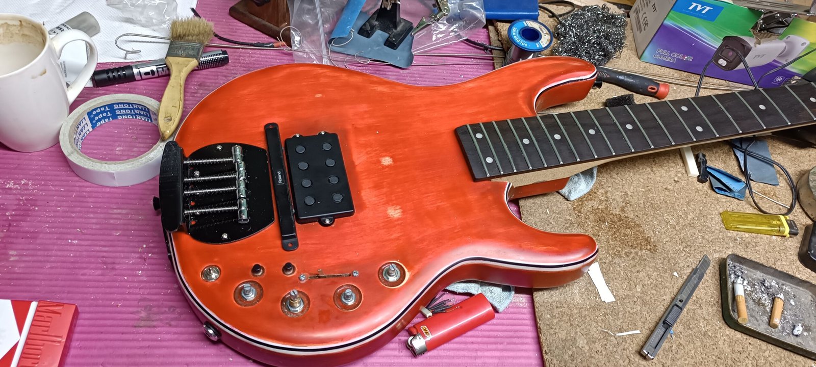 Stingray Bass Build – Custom Bass Guitar Project with Roland GK3 21 Neck shimming