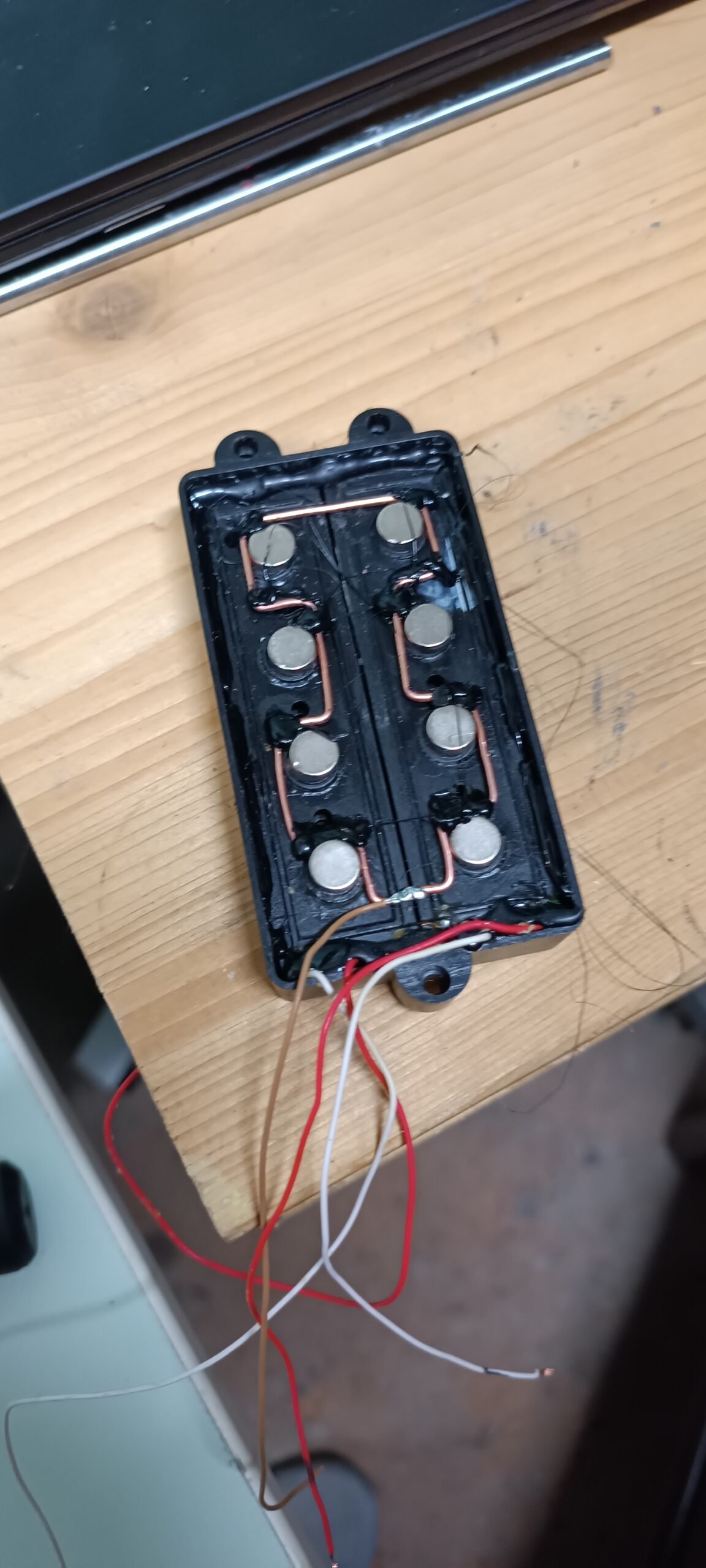 Stingray Bass Build – Custom Bass Guitar Project with Roland GK3 15 Wax potting