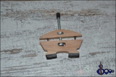 Violin-viola strings lifter/ holder