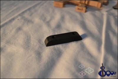 Fender Jazz bass Thumb rest 1